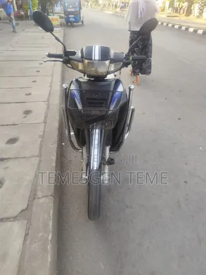 New Bajaj 2017 Black