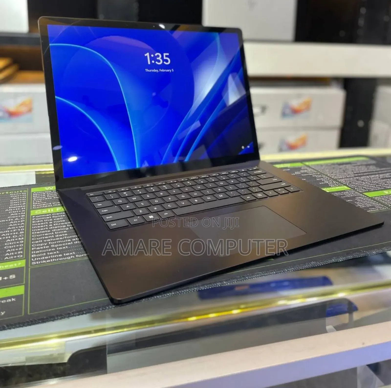 New Laptop Microsoft Surface 16GB Intel Core I7 SSD 512GB