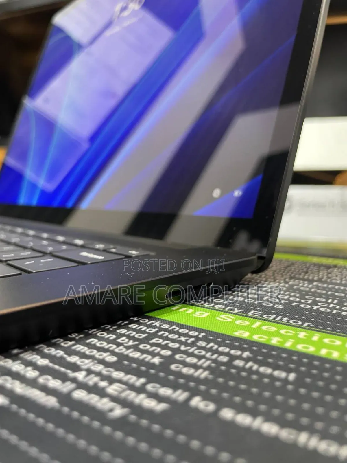 New Laptop Microsoft Surface 16GB Intel Core I7 SSD 512GB