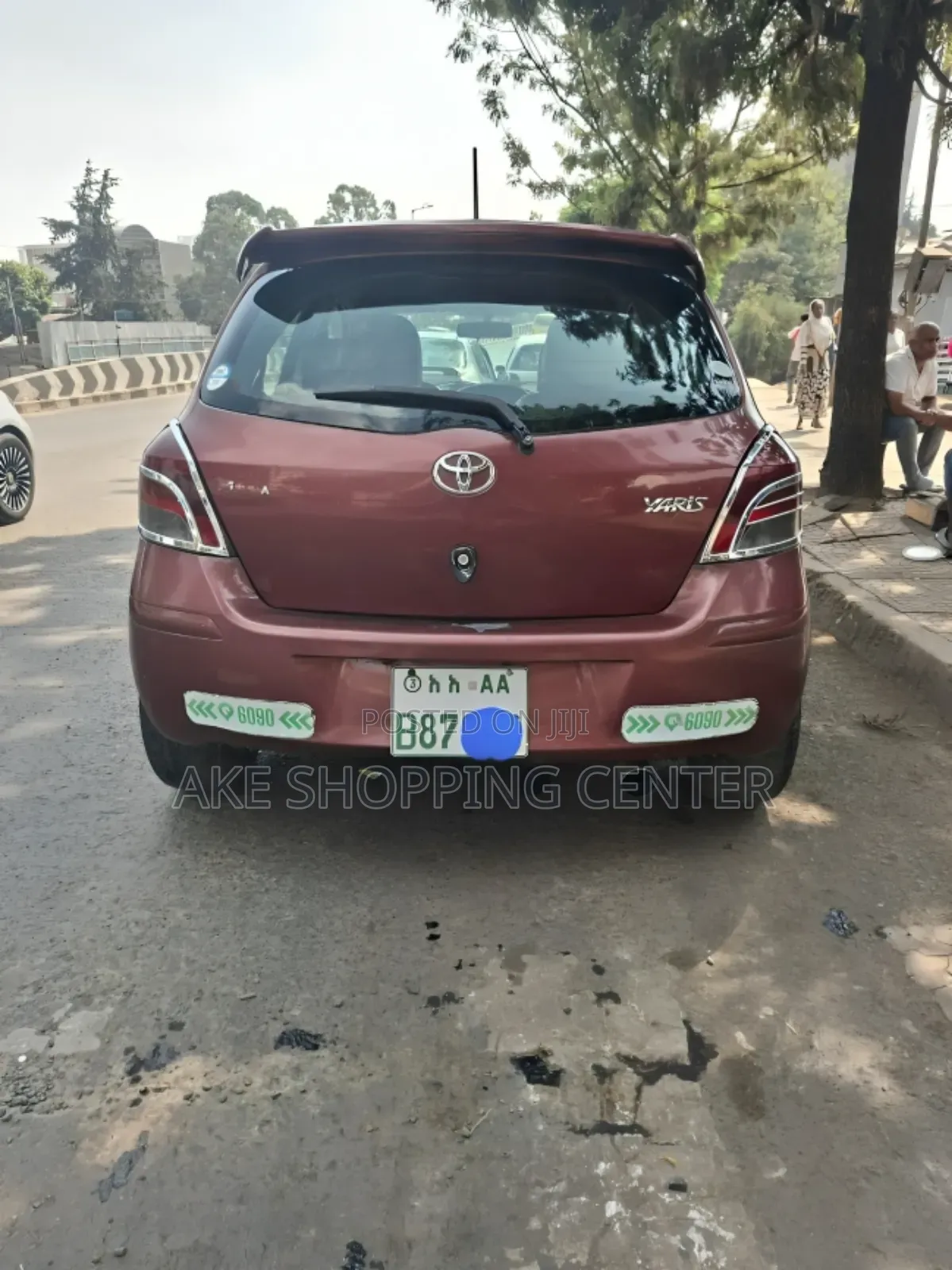 Toyota Yaris Base Hatchback 3dr 2010 Brown