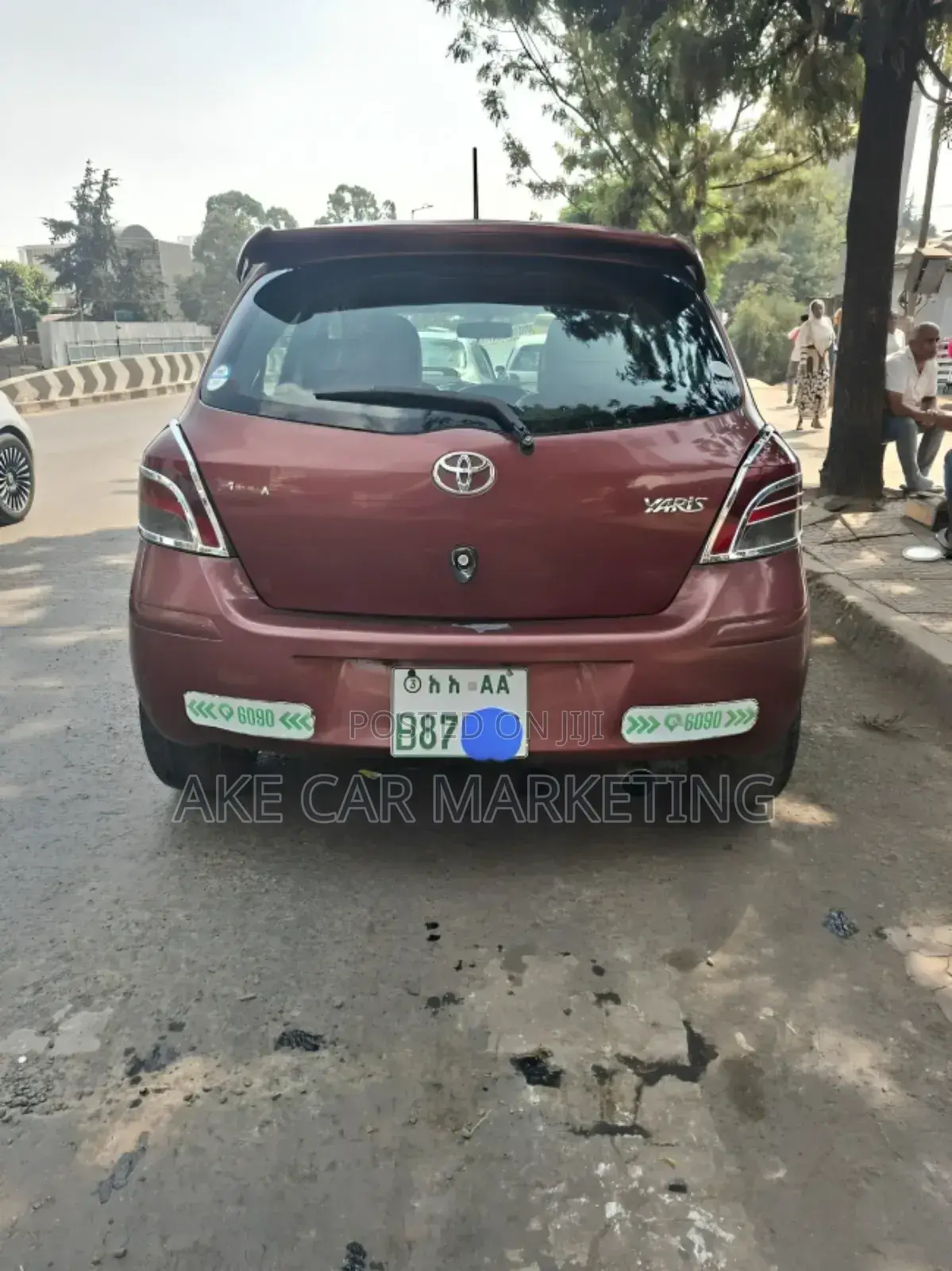 Toyota Yaris Base Hatchback 3dr 2010 Brown