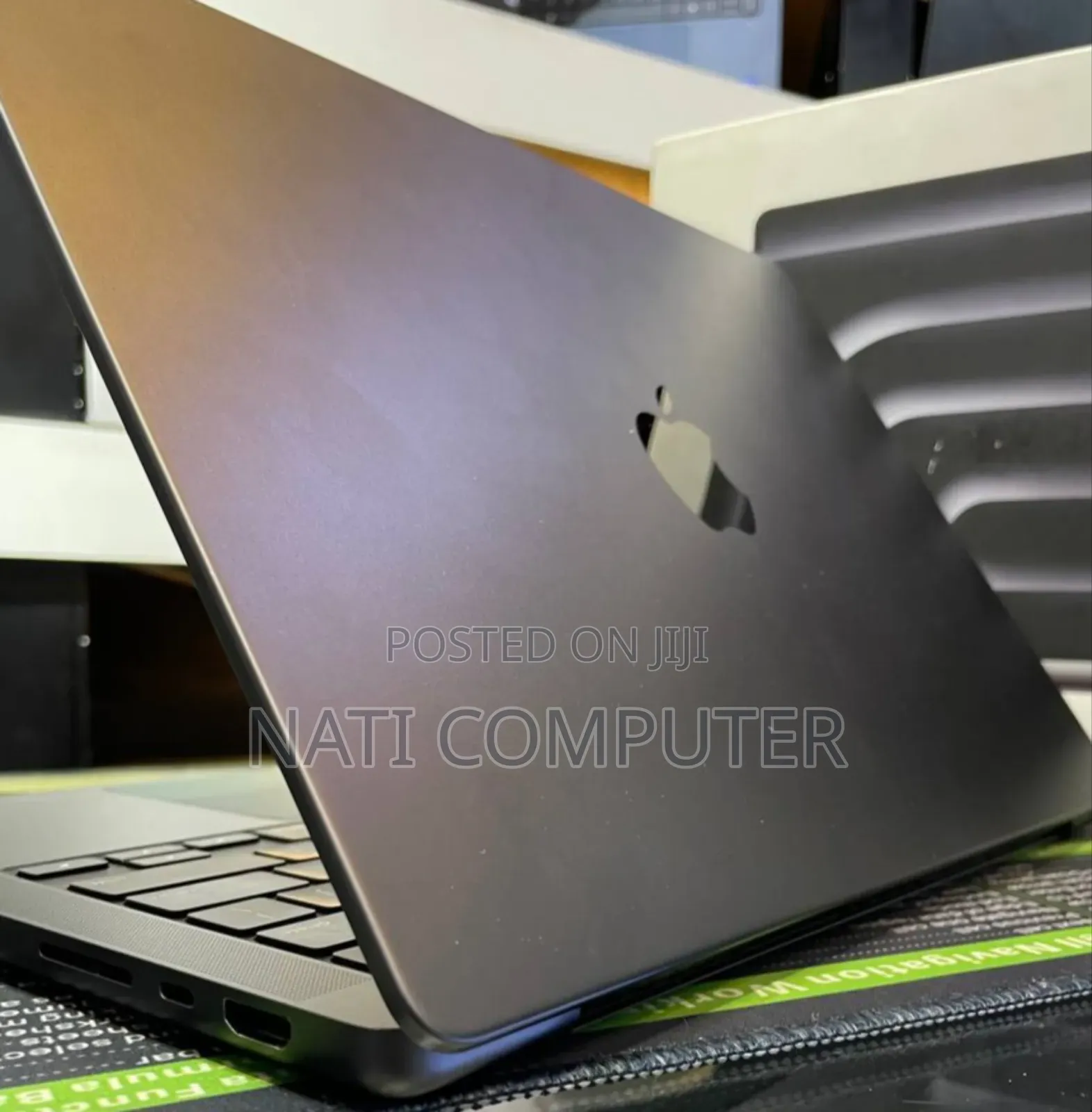 New Apple MacBook Pro 2024 M4 14-Inch 48GB Apple M4 Pro SSD 512GB