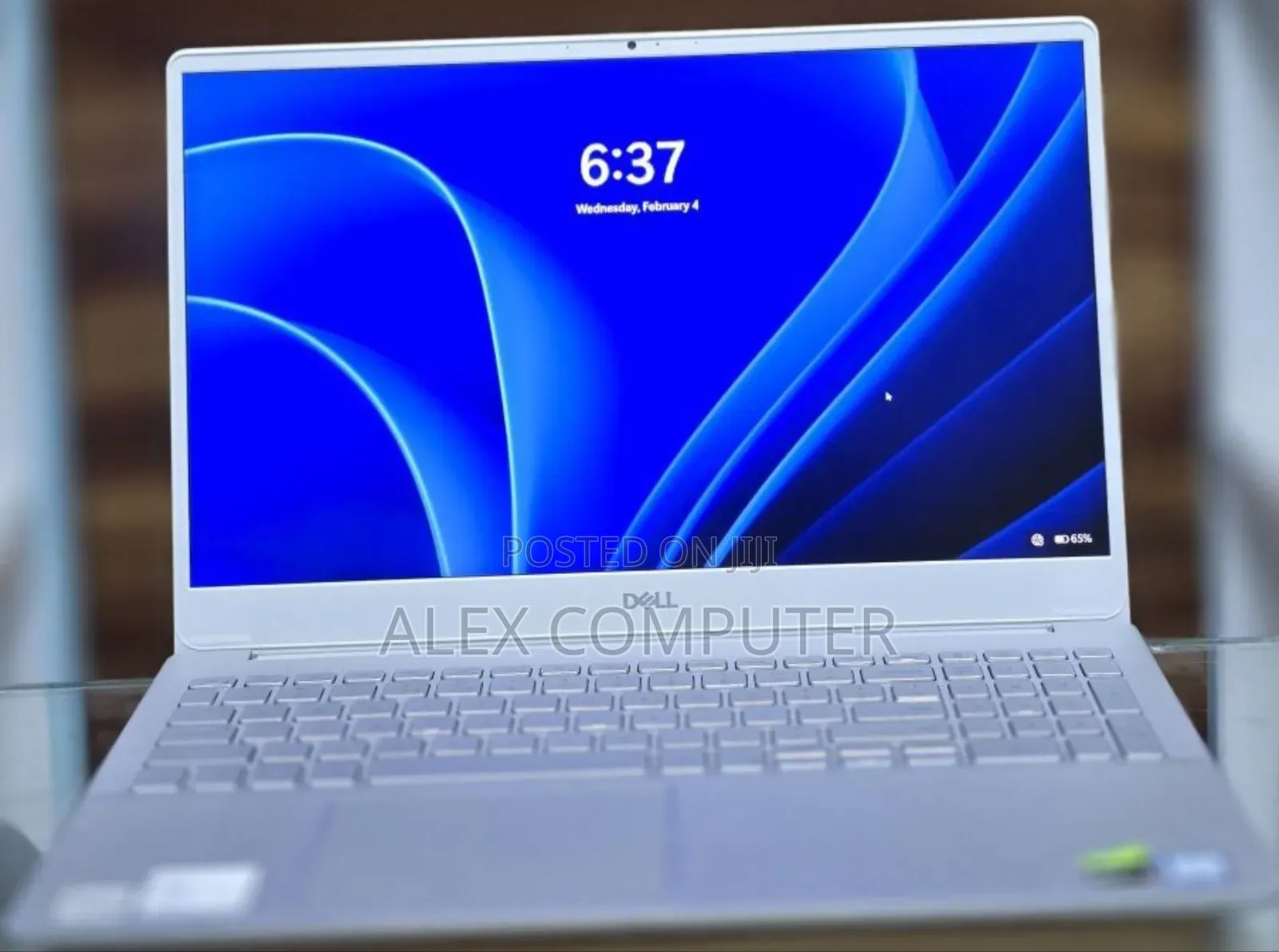 New Laptop Dell Precision 15 3520 16GB Intel Core I7 SSD 512GB