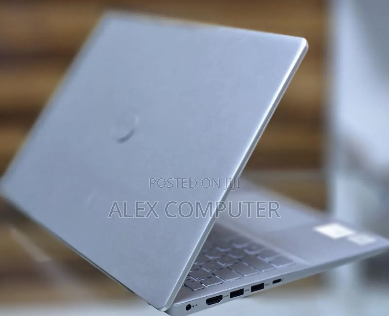 New Laptop Dell Precision 15 3520 16GB Intel Core I7 SSD 512GB