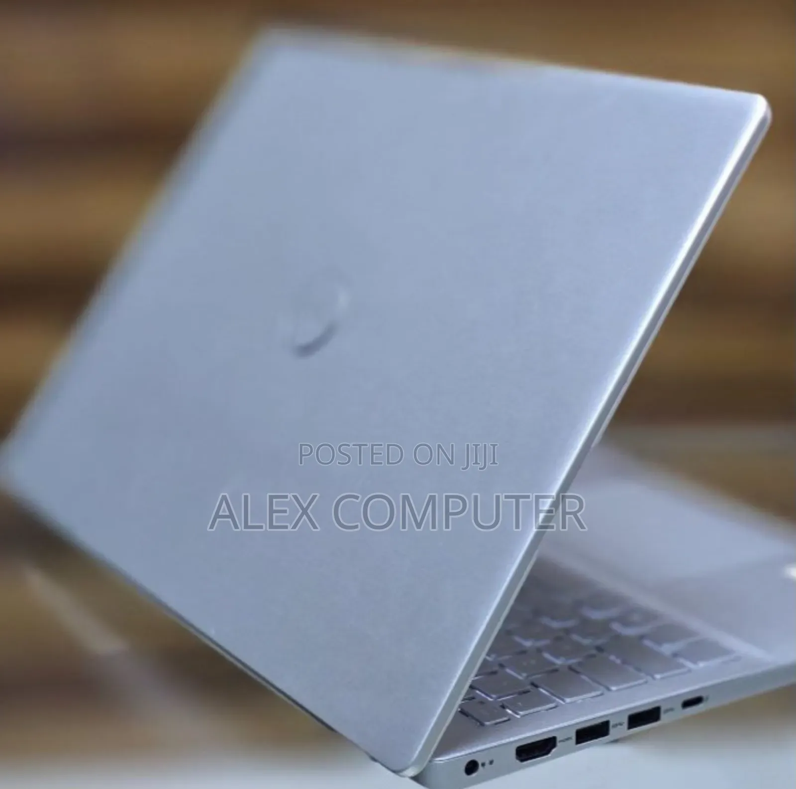 New Laptop Dell Precision 15 3520 16GB Intel Core I7 SSD 512GB