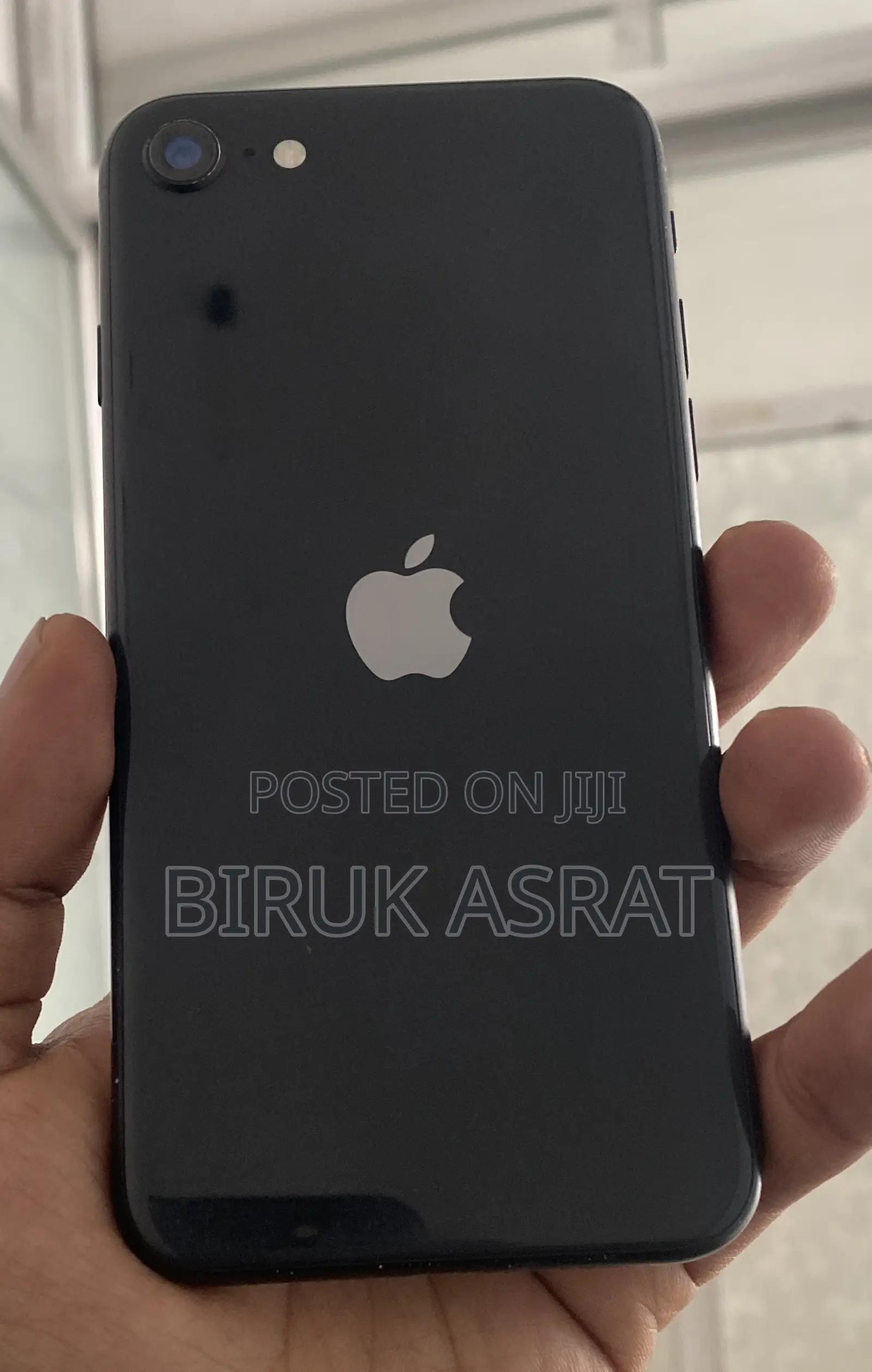 Apple iPhone SE (2020) 128 GB Black