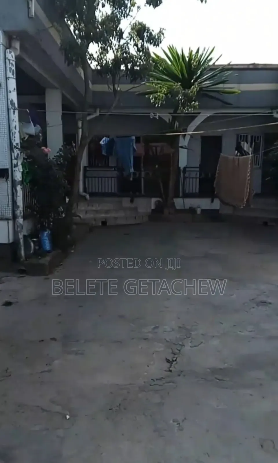 Gerji Mebrat, Commercial House for Sale 340sqm