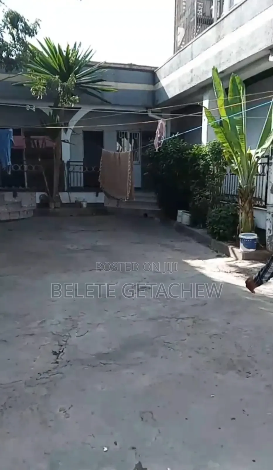 Gerji Mebrat, Commercial House for Sale 340sqm