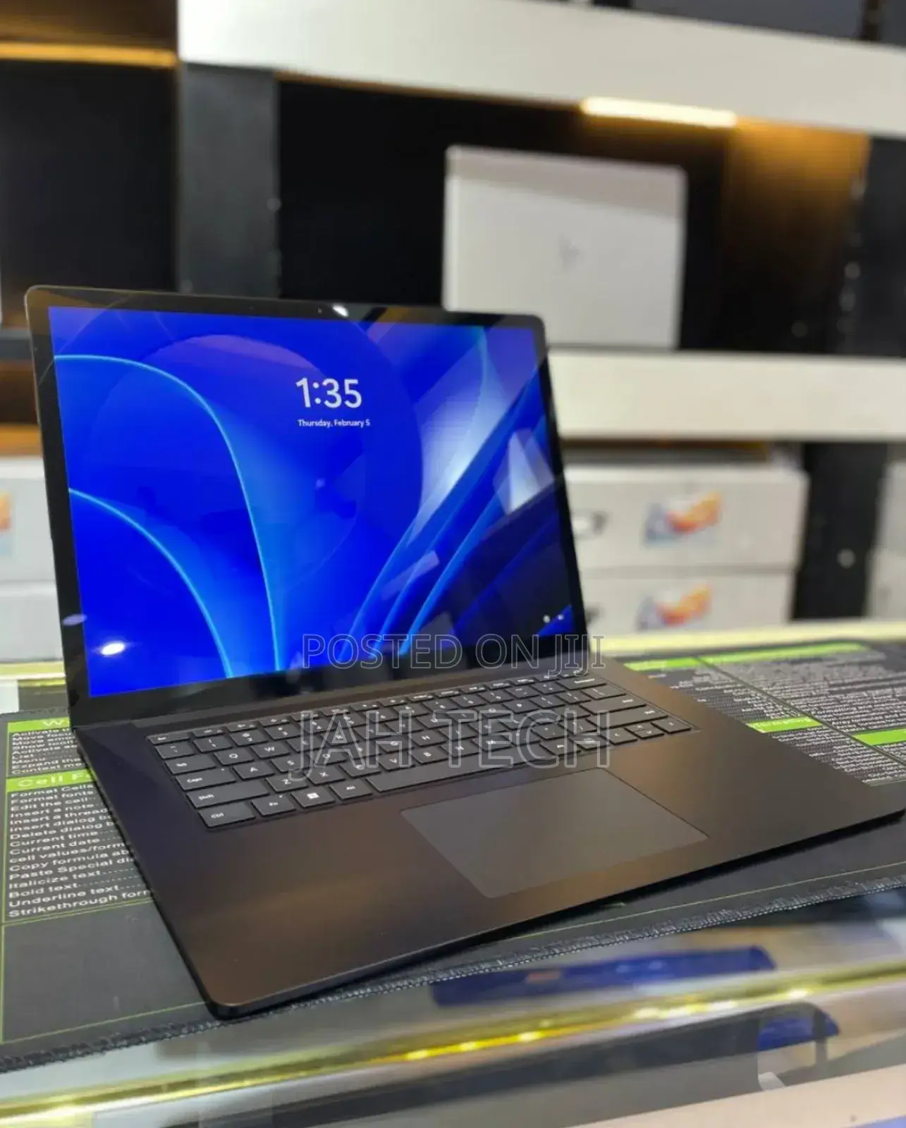 New Laptop Microsoft Surface 16GB Intel Core I7 SSD 512GB