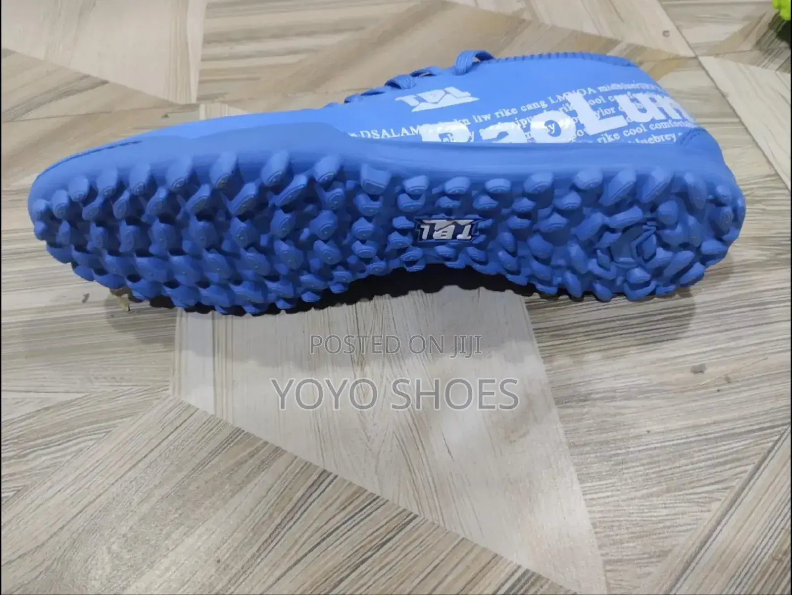 TBL New Arrrival Futsal Soccer Cleats Quality Shoes