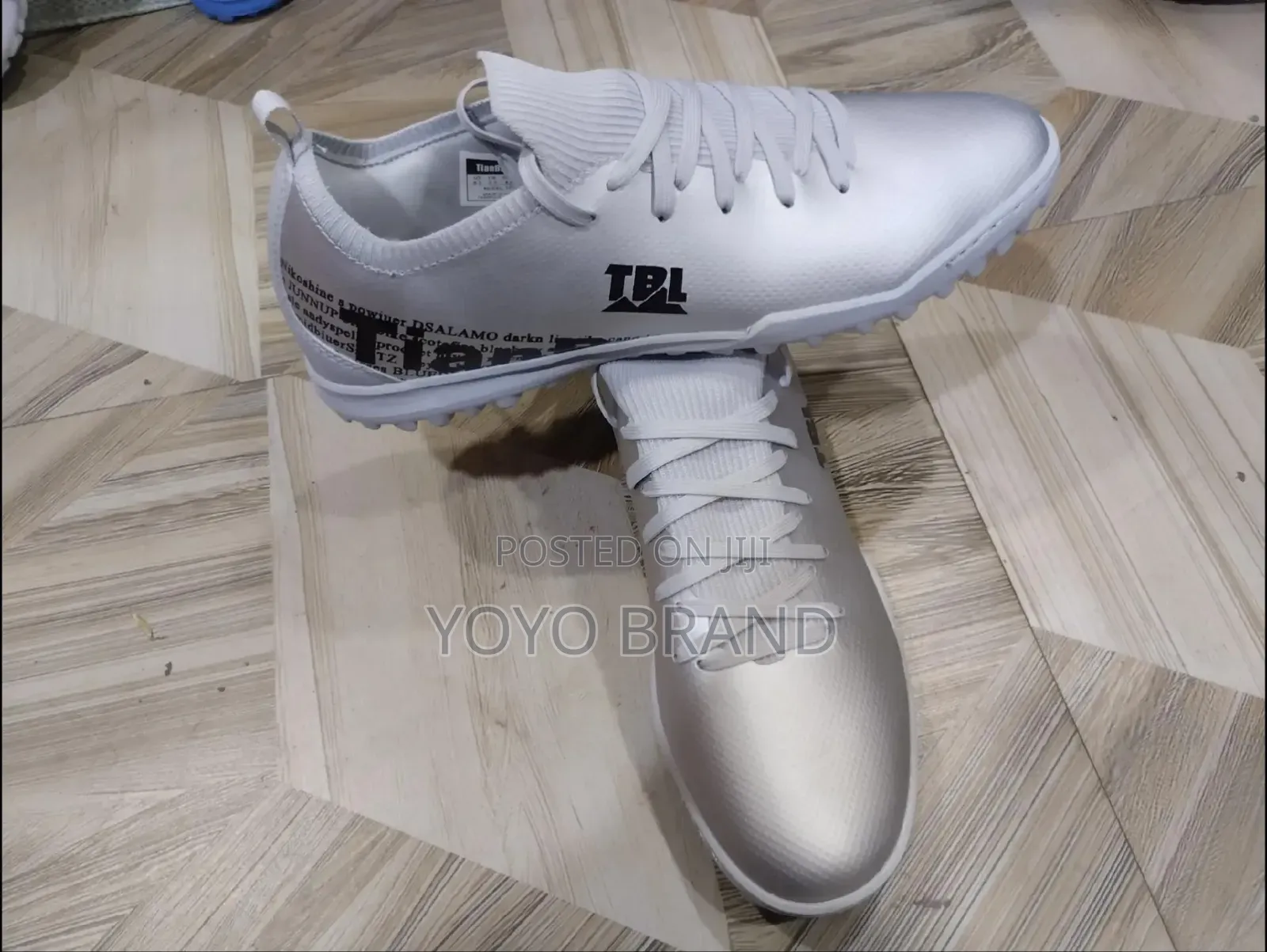 New Arrival TBL Futsal Soccer Cleats Fashion Foot Ball.Shoes