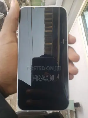 New Apple iPhone 13 128 GB White