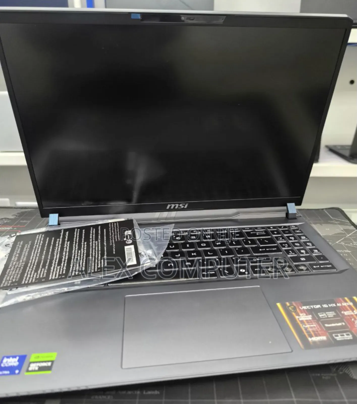 New Laptop MSI Vector 16 HX AI A2XWIG 16GB Intel Core Ultra 9 SSD 1T