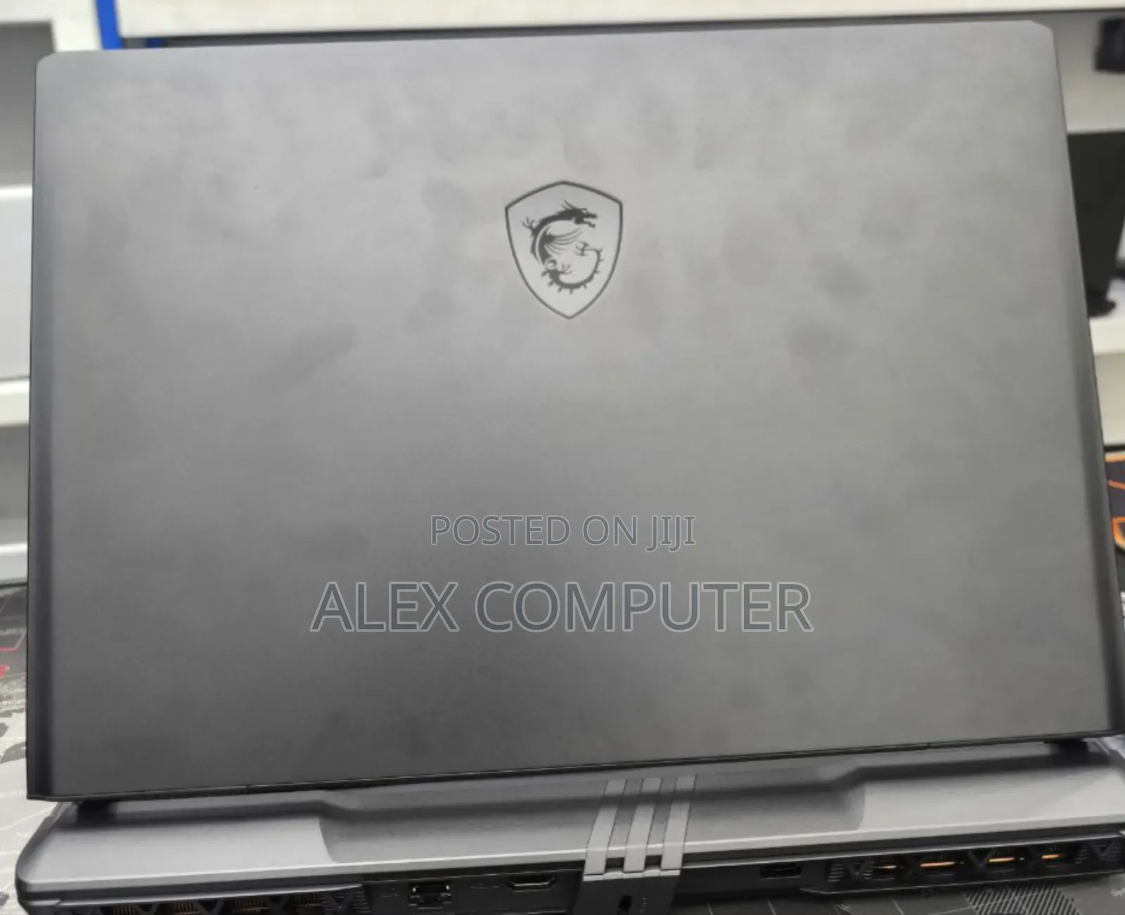 New Laptop MSI Vector 16 HX AI A2XWIG 16GB Intel Core Ultra 9 SSD 1T