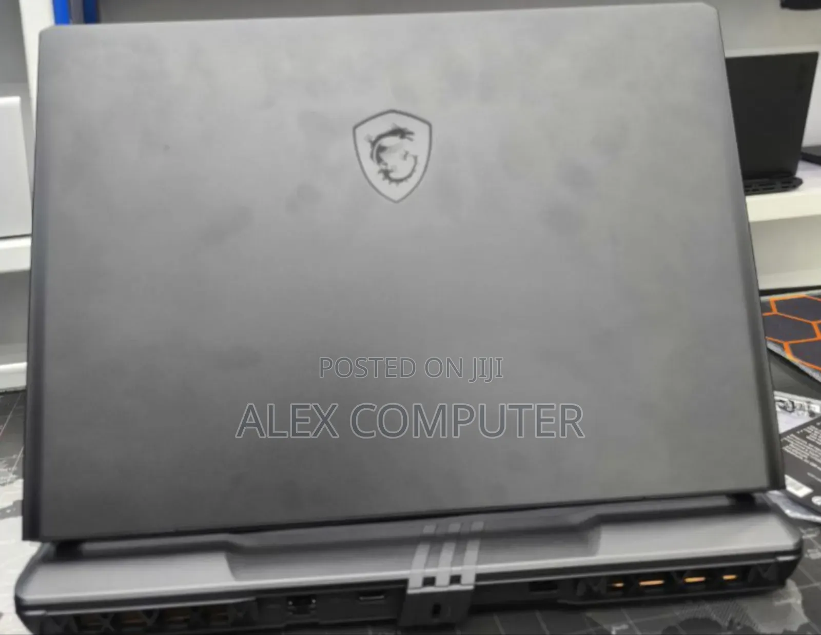 New Laptop MSI Vector 16 HX AI A2XWIG 16GB Intel Core Ultra 9 SSD 1T