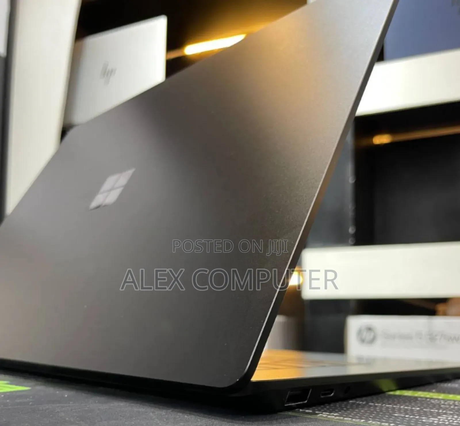 New Laptop Microsoft 16GB Intel Core I7 SSD 512GB