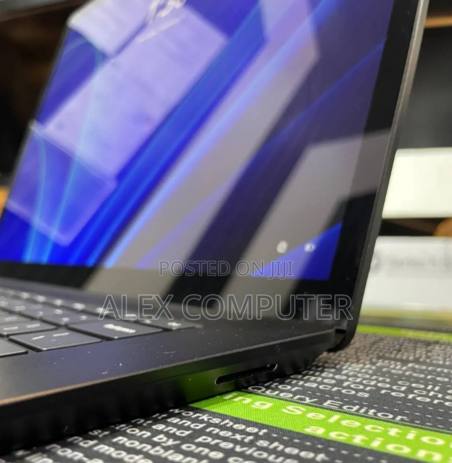 New Laptop Microsoft 16GB Intel Core I7 SSD 512GB