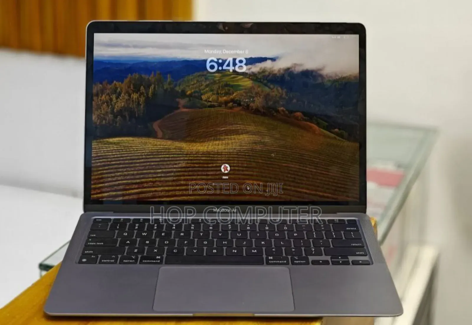 New Laptop Apple MacBook Air 2020 M1 8GB Apple M1 SSD 256GB