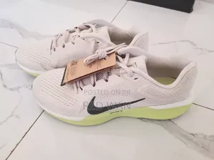 Original Nike Winflo 11, New From the Us, Retail Price $110.