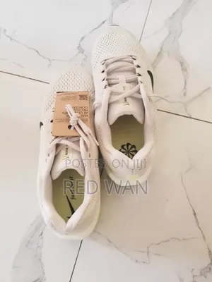 Original Nike Winflo 11, New From the Us, Retail Price $110.