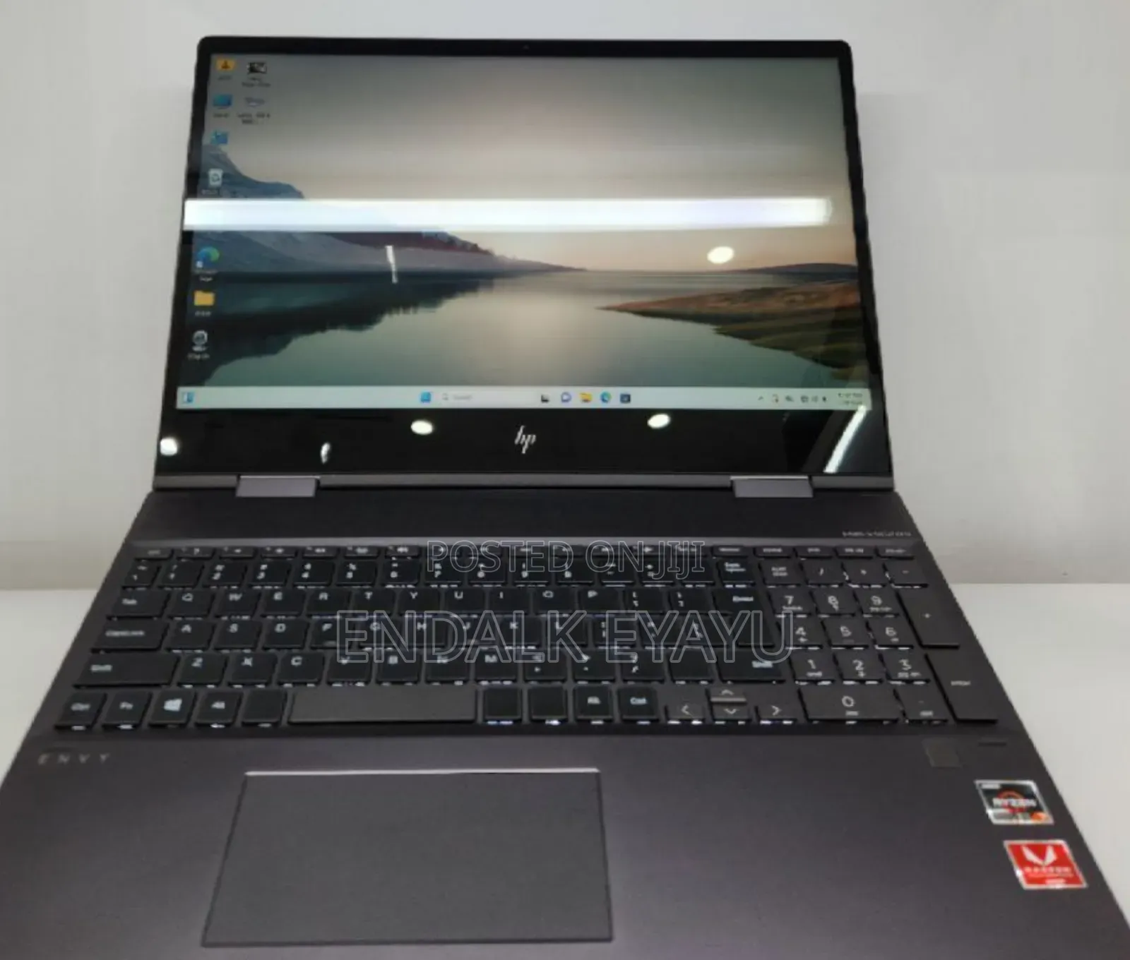 New Laptop HP Envy X360 8GB AMD Ryzen 7 SSD 256GB