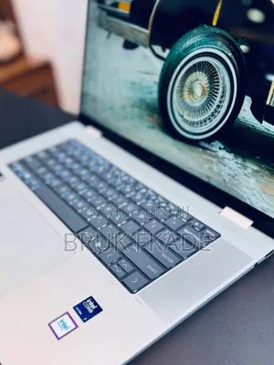 New Laptop HP Envy 15 16GB Intel Core Ultra 7 SSD 512GB