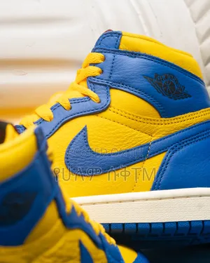 Nike Air Jordan 1 Retro Hi 'Yellow Reverse Laney' Men's Shoes