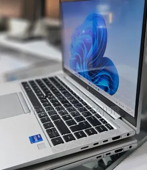 New Laptop HP EliteBook 830 G8 16GB Intel Core I7 SSD 512GB