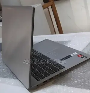New Laptop Lenovo Ideapad 3 8GB AMD Ryzen 5 SSD 512GB