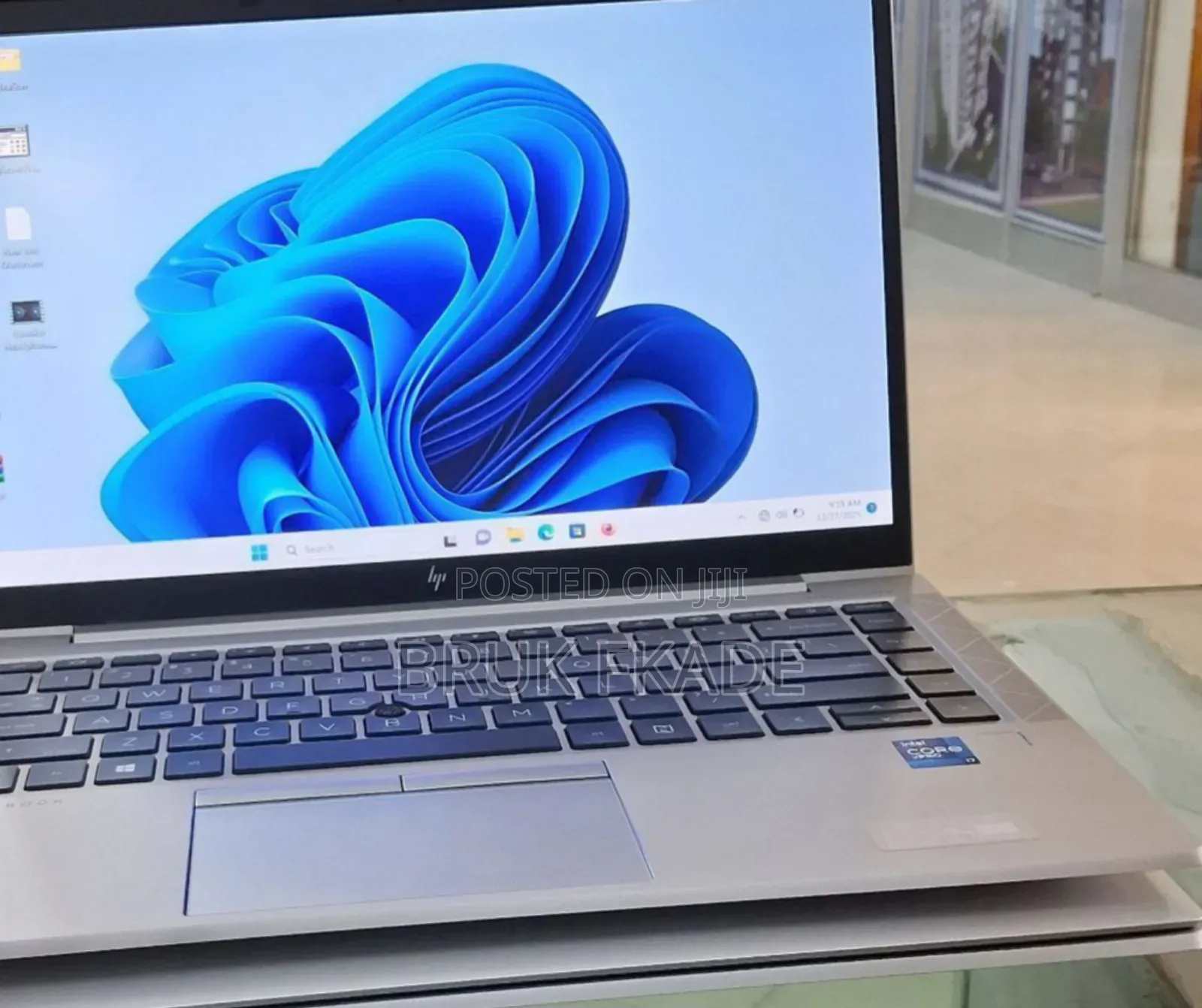 New Laptop HP EliteBook 840 G8 8GB Intel Core I7 SSD 512GB