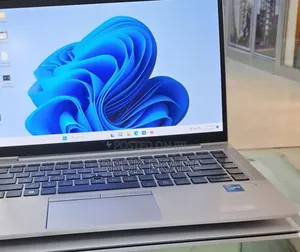 New Laptop HP EliteBook 840 G8 8GB Intel Core I7 SSD 512GB