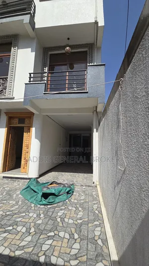 10bdrm House in Lebu, Nifas Silk-Lafto for sale