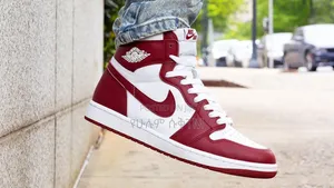 Air Jordan 1 Retro High 'Artisnal Red' "Team Red" Men's Shoes