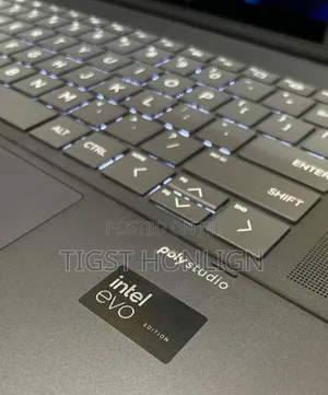 New Laptop HP Spectra 13 16GB Intel Core Ultra 7 SSD 1T