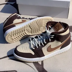 Air Jordan 1 High Og 'Brown Basalt Oatmeal' Men's Boots Shoes