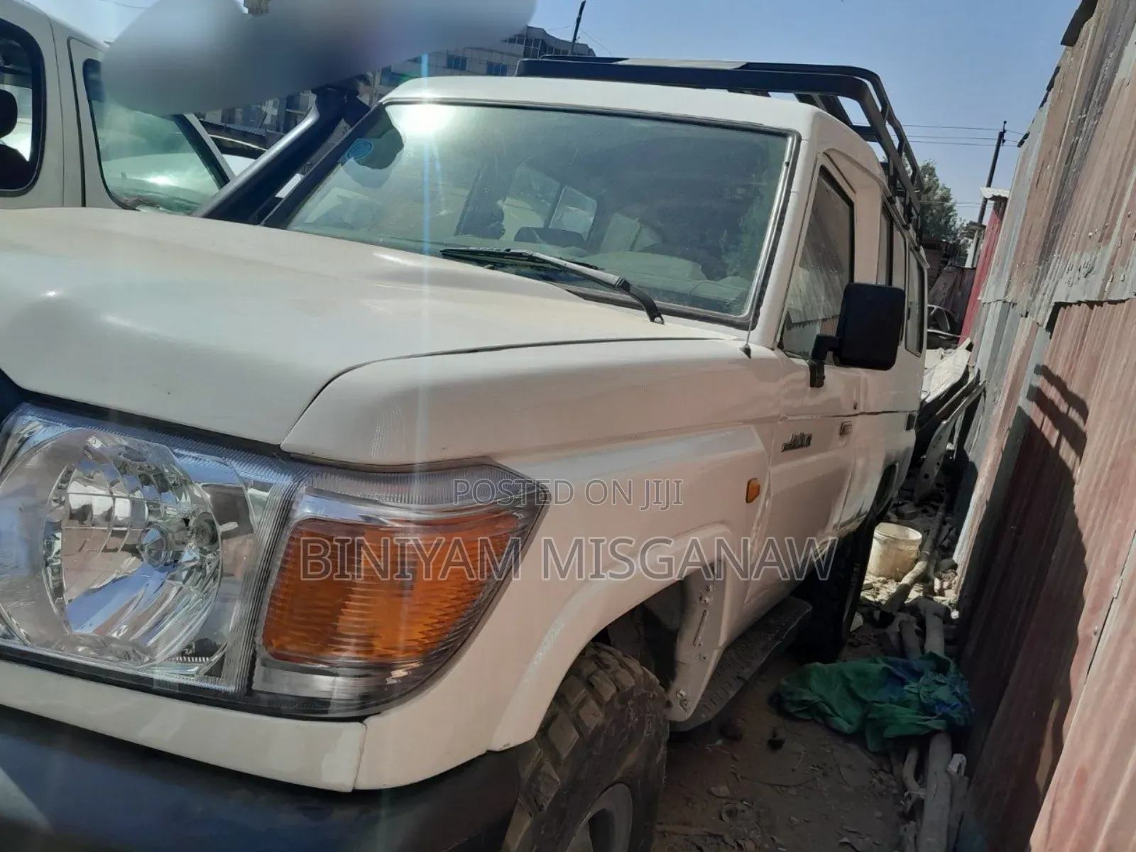 Toyota Land Cruiser 2009 White
