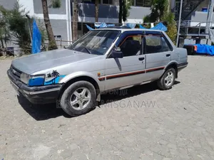 Toyota Corolla 1987 Silver
