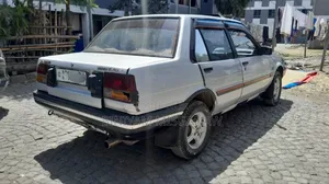 Toyota Corolla 1987 Silver