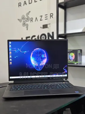 New Laptop Alienware M17x R2 32GB Intel Core I7 SSD 2T