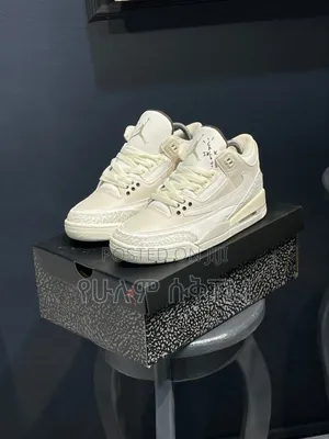 Air Jordan 3 Retro X Travis Scott 'Sail/Pale Ivory' Mid Men's Shoes