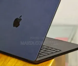 New Laptop Apple MacBook Air 2024 M3 13-Inch 18GB Apple M3 SSD 512GB