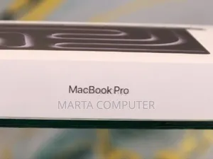 New Laptop Apple Macbook Pro 2025 M5 14-Inch 16GB Apple M5 SSD 512GB