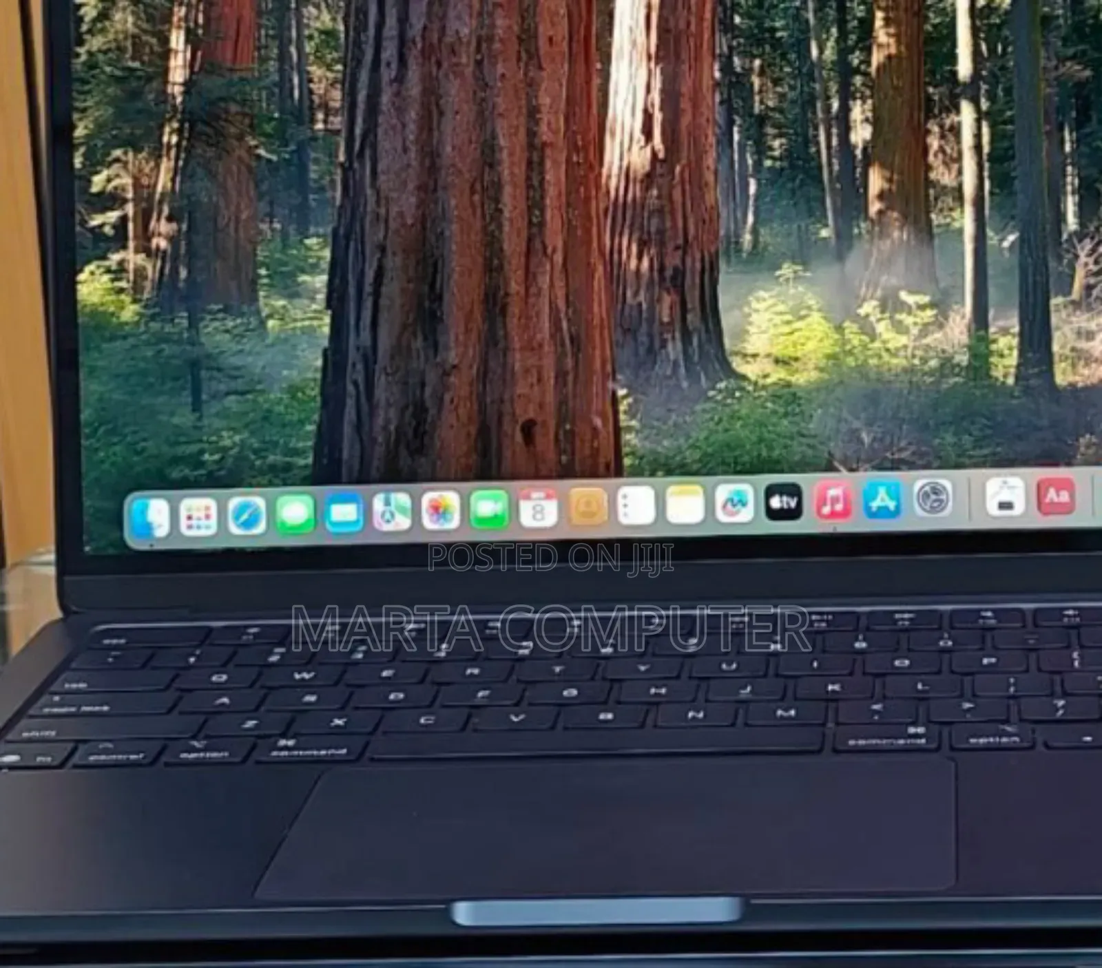 New Laptop Apple MacBook Air 2025 M4 13-Inch 16GB Apple M4 SSD 256GB