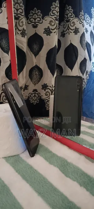 Samsung Galaxy A70 128 GB Purple