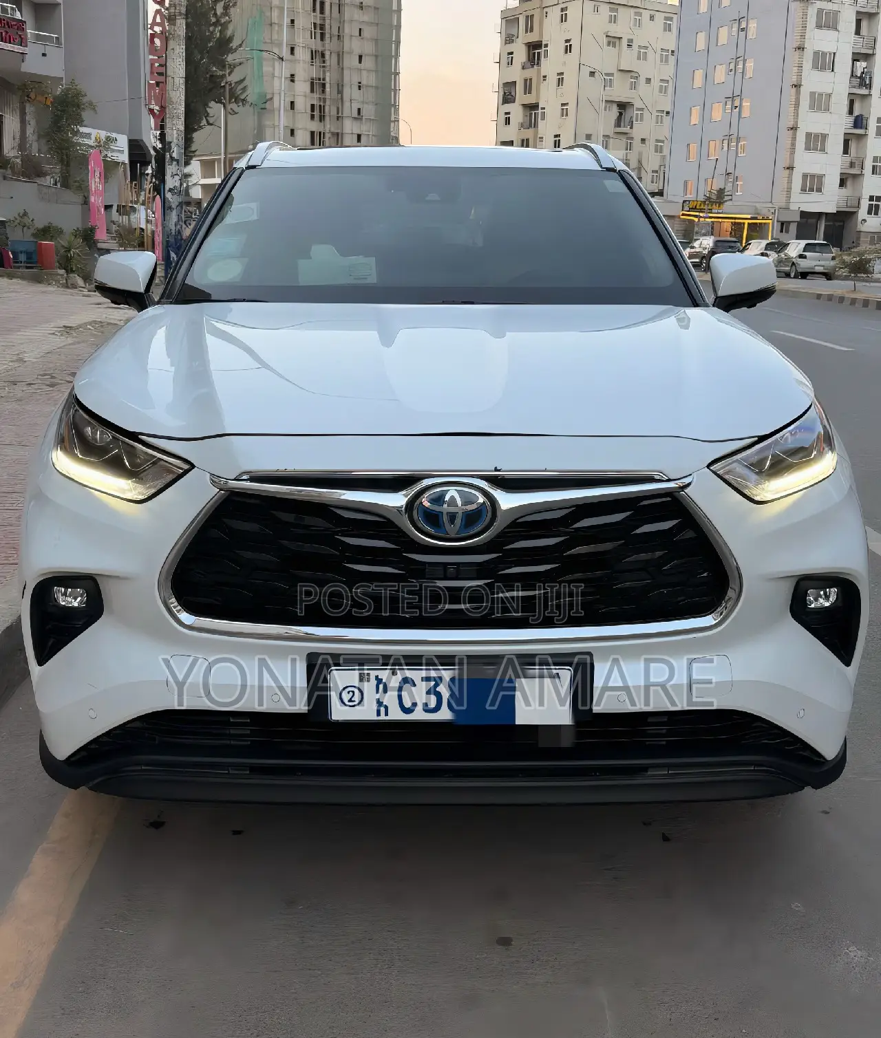 Toyota Highlander Hybrid Limited AWD 2024 White