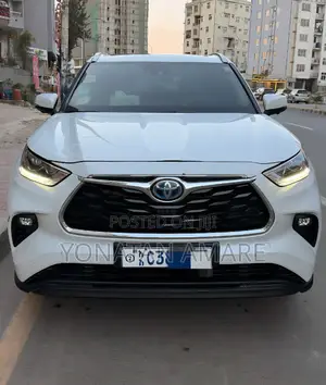 Toyota Highlander Hybrid Limited AWD 2024 White