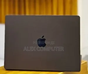 New Apple MacBook Pro 2023 M3 14-Inch 18GB Apple M3 Pro SSD 512GB