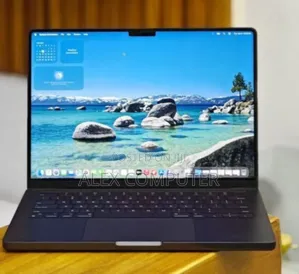 New Apple MacBook Pro 2023 M3 14-Inch 18GB Apple M3 Pro SSD 512GB