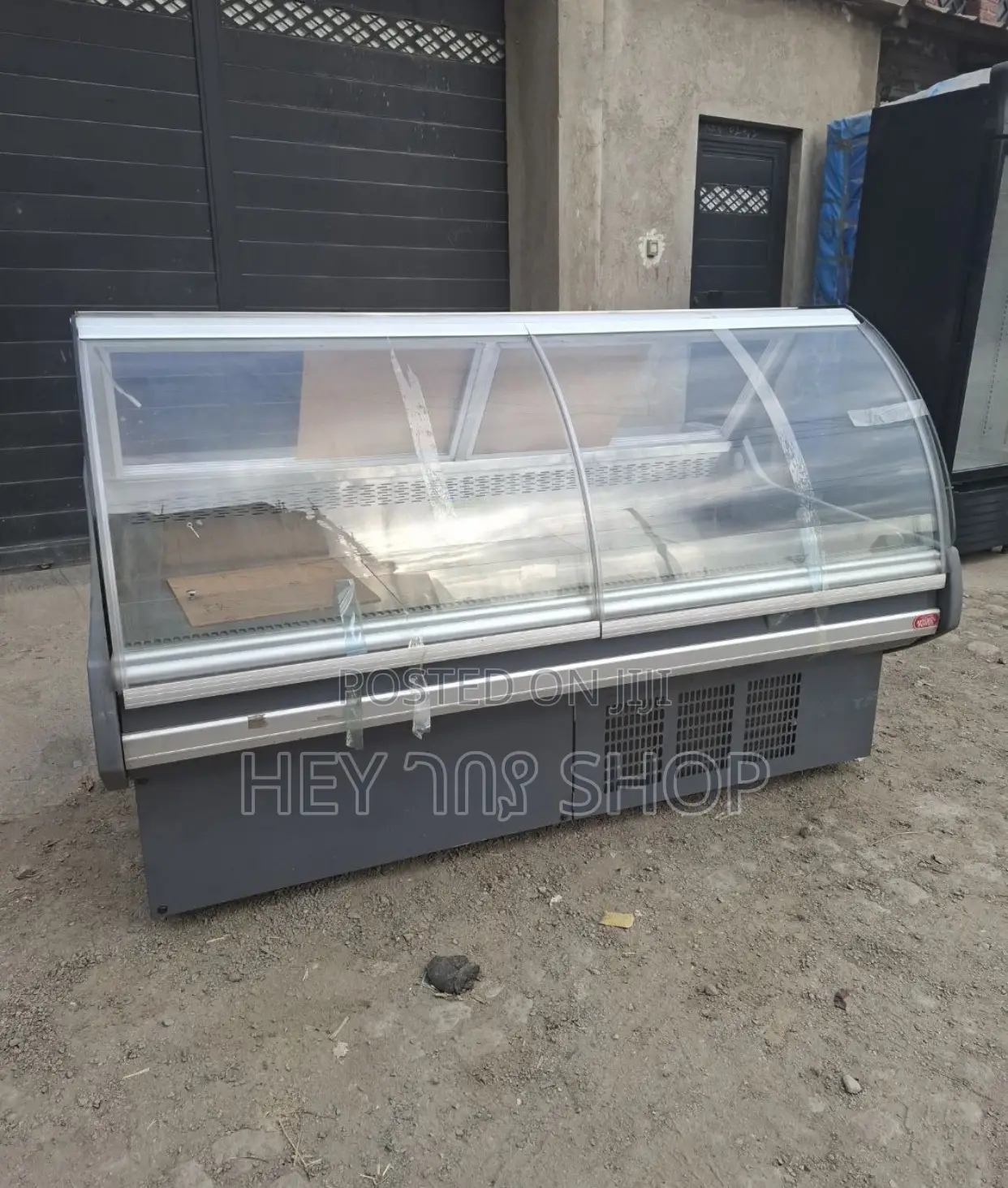 Meat Display Chiller / የስጋ ዲስፕለይ ቺለር
