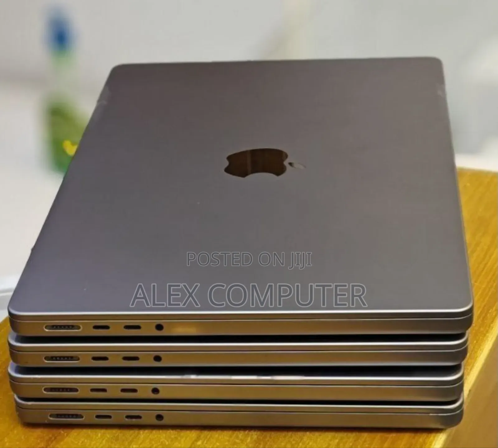 New Laptop Apple MacBook Pro 2021 M1 32GB Apple M1 Pro SSD 512GB